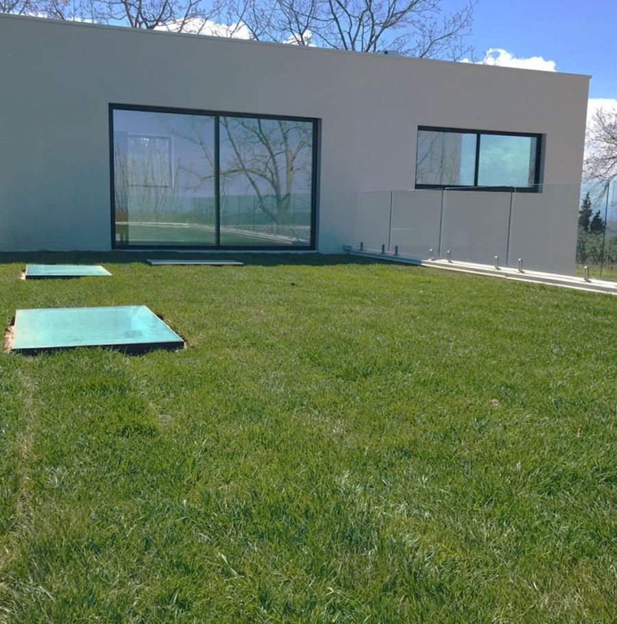 Montaggio Finestre Villa Privata